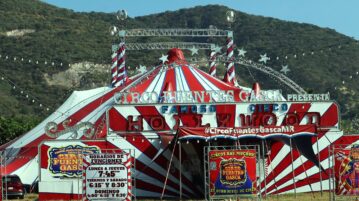 The circus is in Ajijic