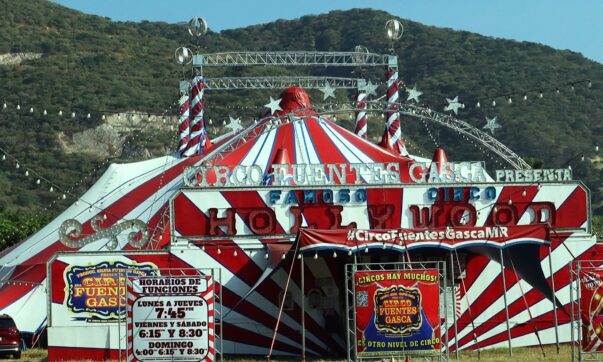 The circus is in Ajijic