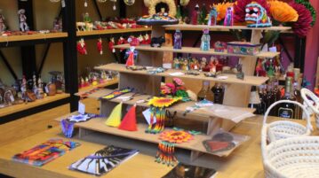 Crafts store reopens in downtown Jocotepec's old Paulino Navarro school