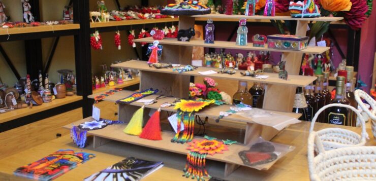 Crafts store reopens in downtown Jocotepec's old Paulino Navarro school