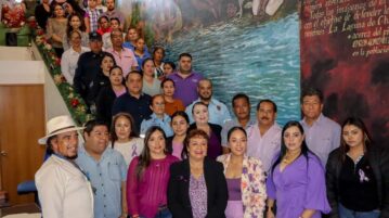 Chapala workers rally to end violence against women