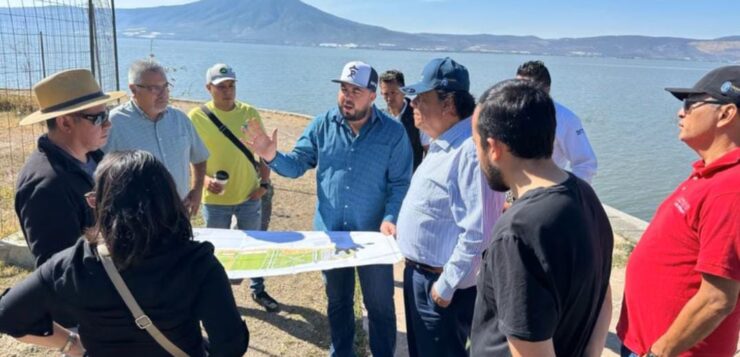 CONAGUA's representative visits the San Juan Cosalá landfill