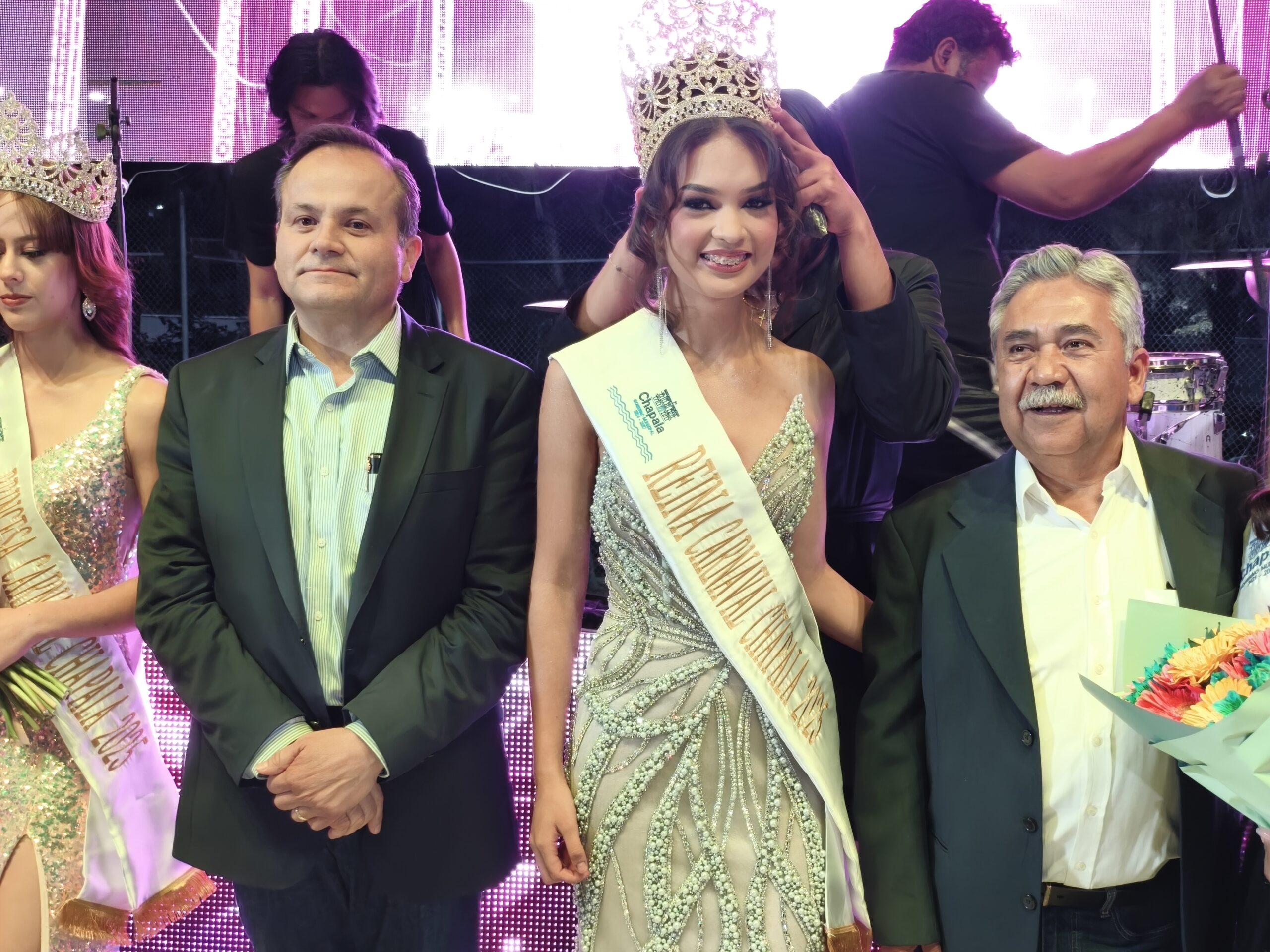 Ajijic woman crowned Chapala Carnival Queen 2025