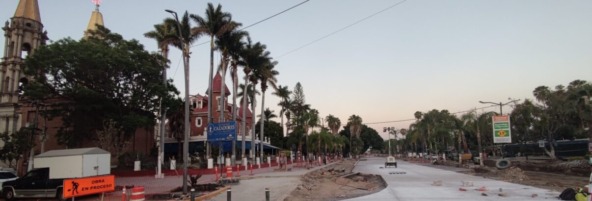 Ramon Corona businesses suffer significant losses amid construction <br /> <span style='color:#797979;font-size:15px;font-family: Georgia, Cambria, 'Times New Roman', Times, serif;'>Merchants report up to 80% losses during ongoing renovations</span>