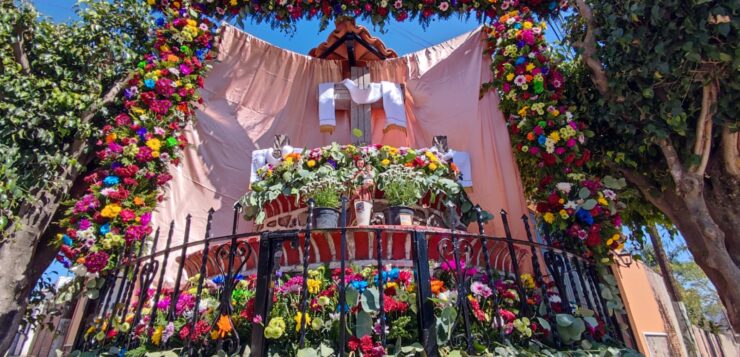 San Antonio Tlayacapan celebrates the Day of the Holy Cross