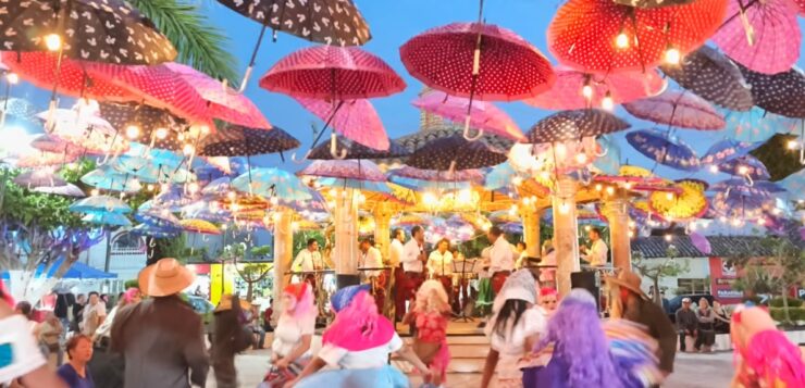 “Cielo de Sombrillas” art installation inaugurated for Santa Cruz festivities