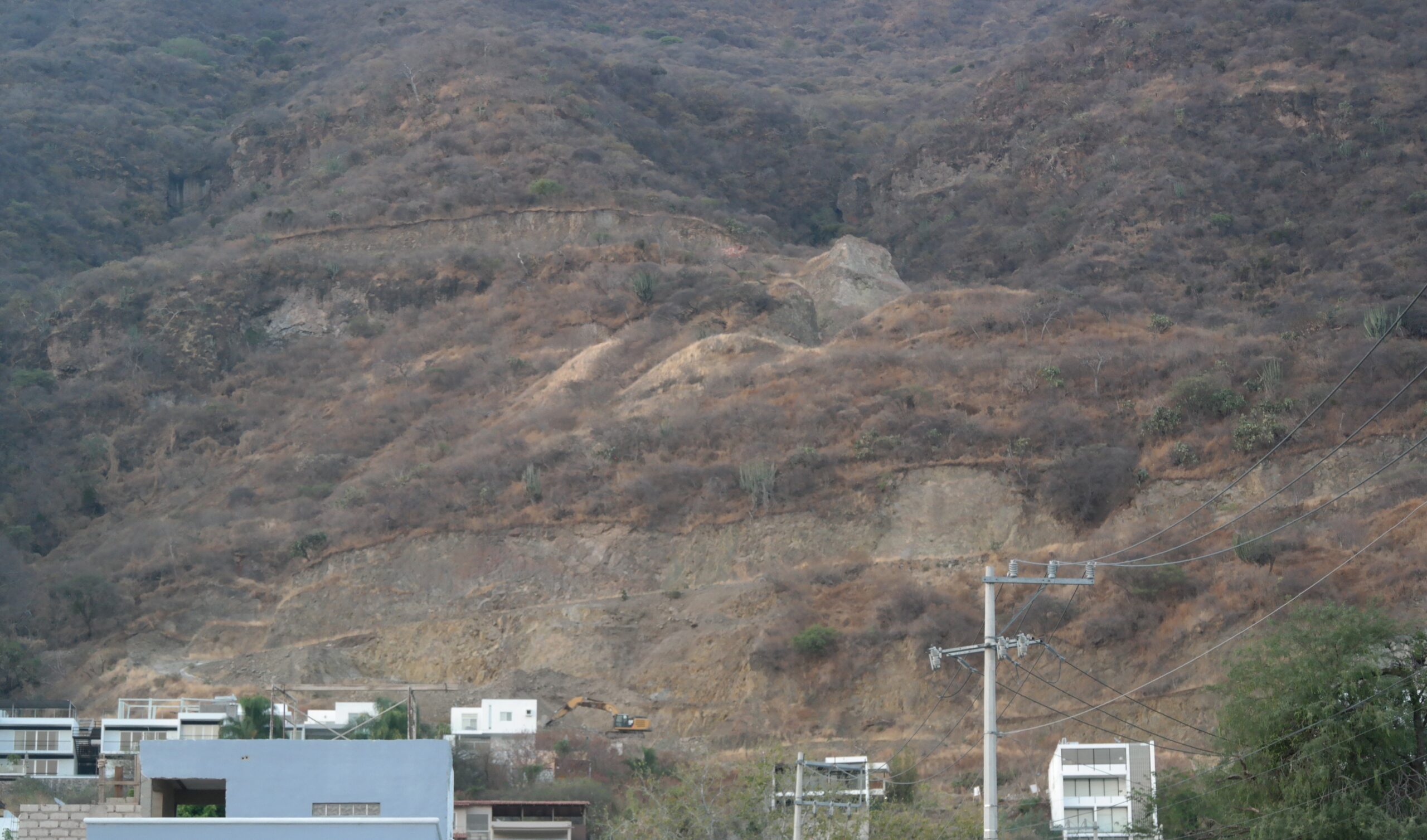Developers scar Jaltepec hills again for new housing lots