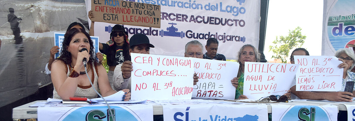  Protestors say government equivocates about a third aqueduct <br /> <span style='color:#797979;font-size:15px;font-family: Georgia, Cambria, 'Times New Roman', Times, serif;'>Aqueduct bidding was begun without public hearings</span>