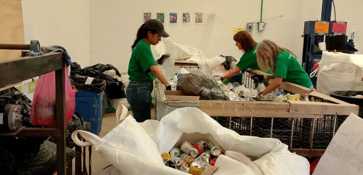 CFE cuts electric power to Ajijic Recycling Center