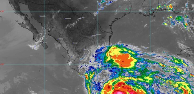 Hurricane Erick intensifies, threatens Guerrero and Oaxaca coasts