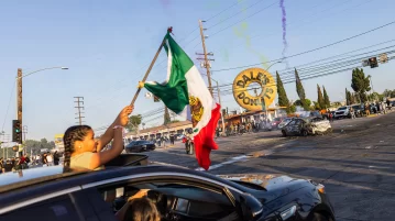 Chapala immigrant in LA considers leaving USA for Lakeside