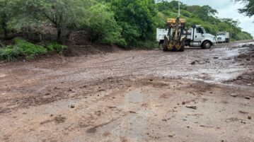 Third Jocotepec bypass landslide closes road again
