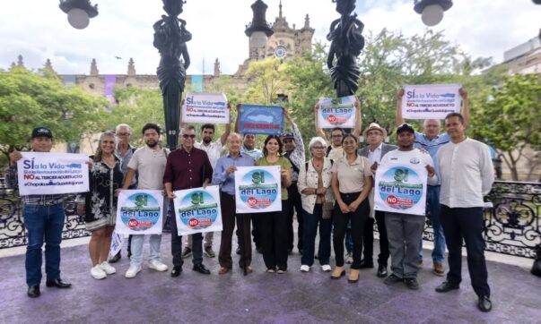 ‘Let's Save Mexico's Largest Lake’ event on Ajijic malecón