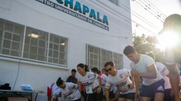 Three-kilometer run along Chapala Malecón, Sunday, August 31