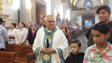 Chapala bids adiós to Father José Octavio Moreno