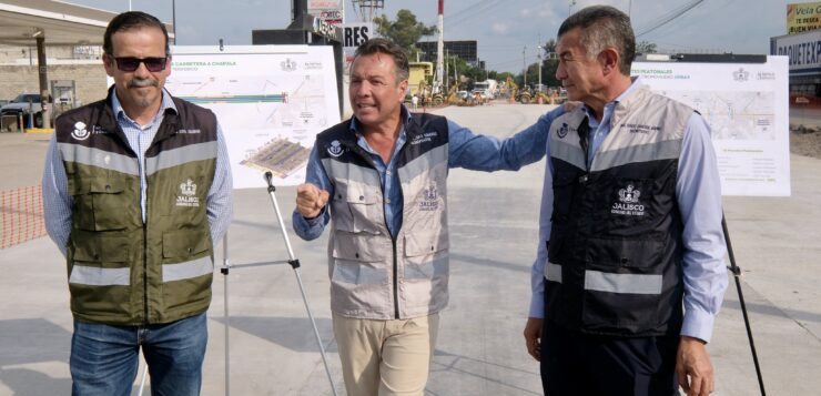 Chapala highway project speeds toward World Cup