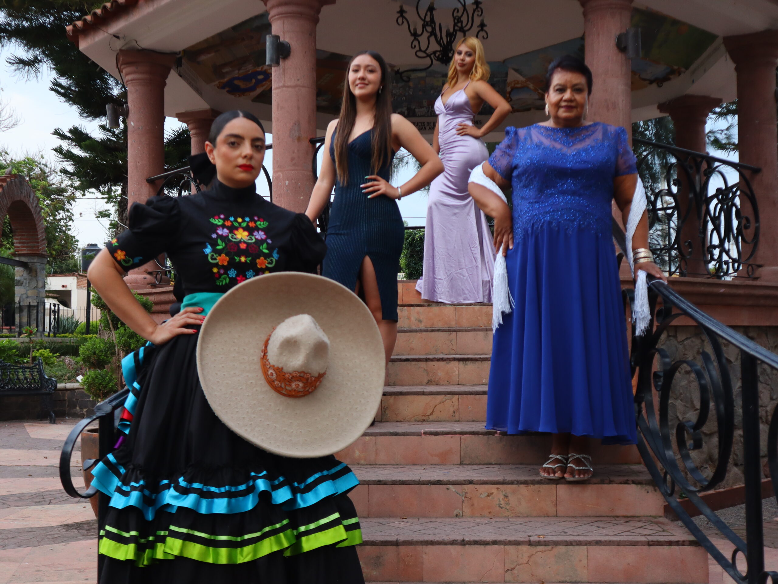 San Antonio Tlayacapan Now Has Its Queens