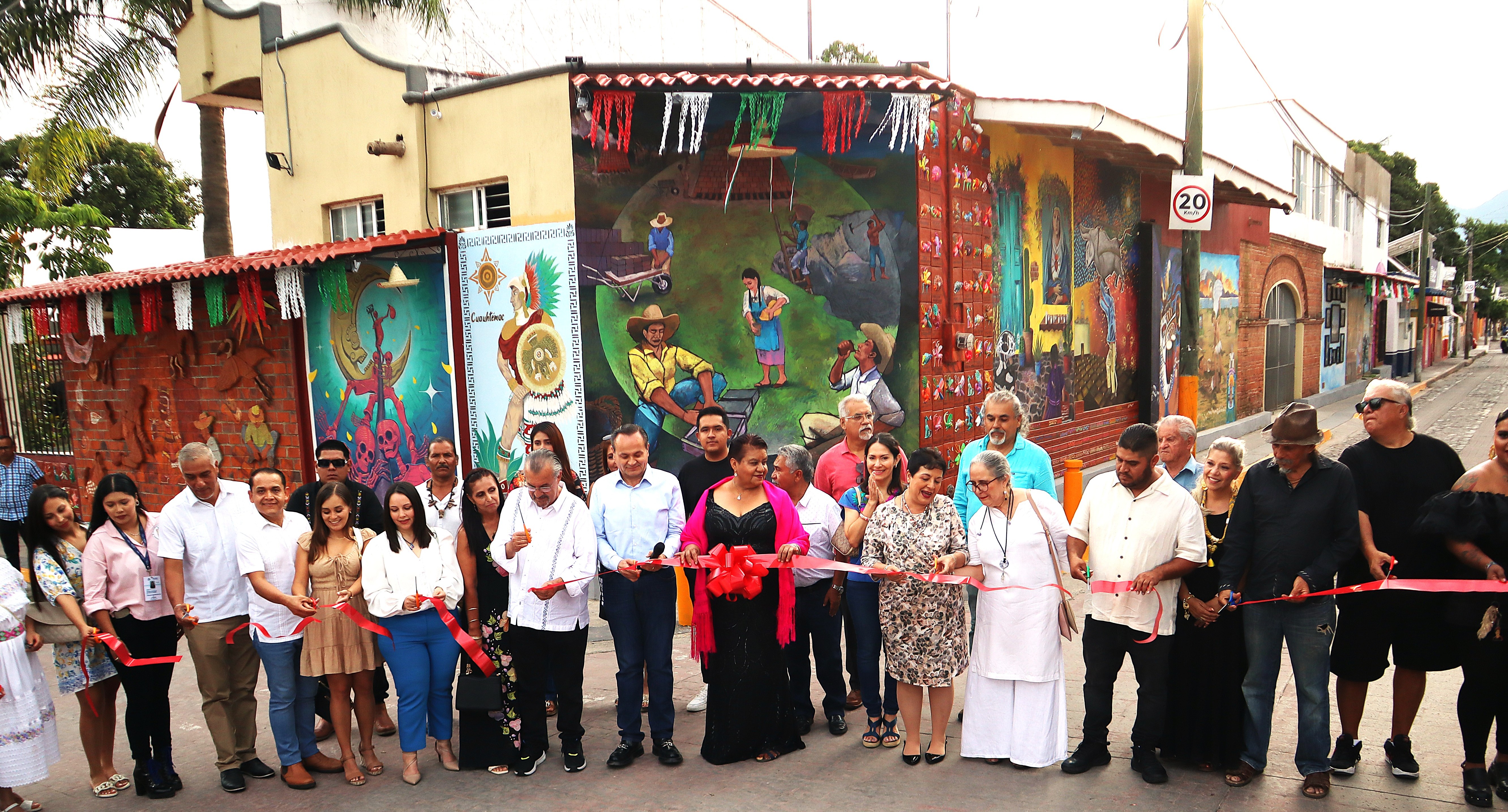 Fourteen new murals unveiled in San Antonio Tlayacapan ceremony