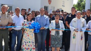 Chapala cuts the ribbon on a new Civil Protection unit