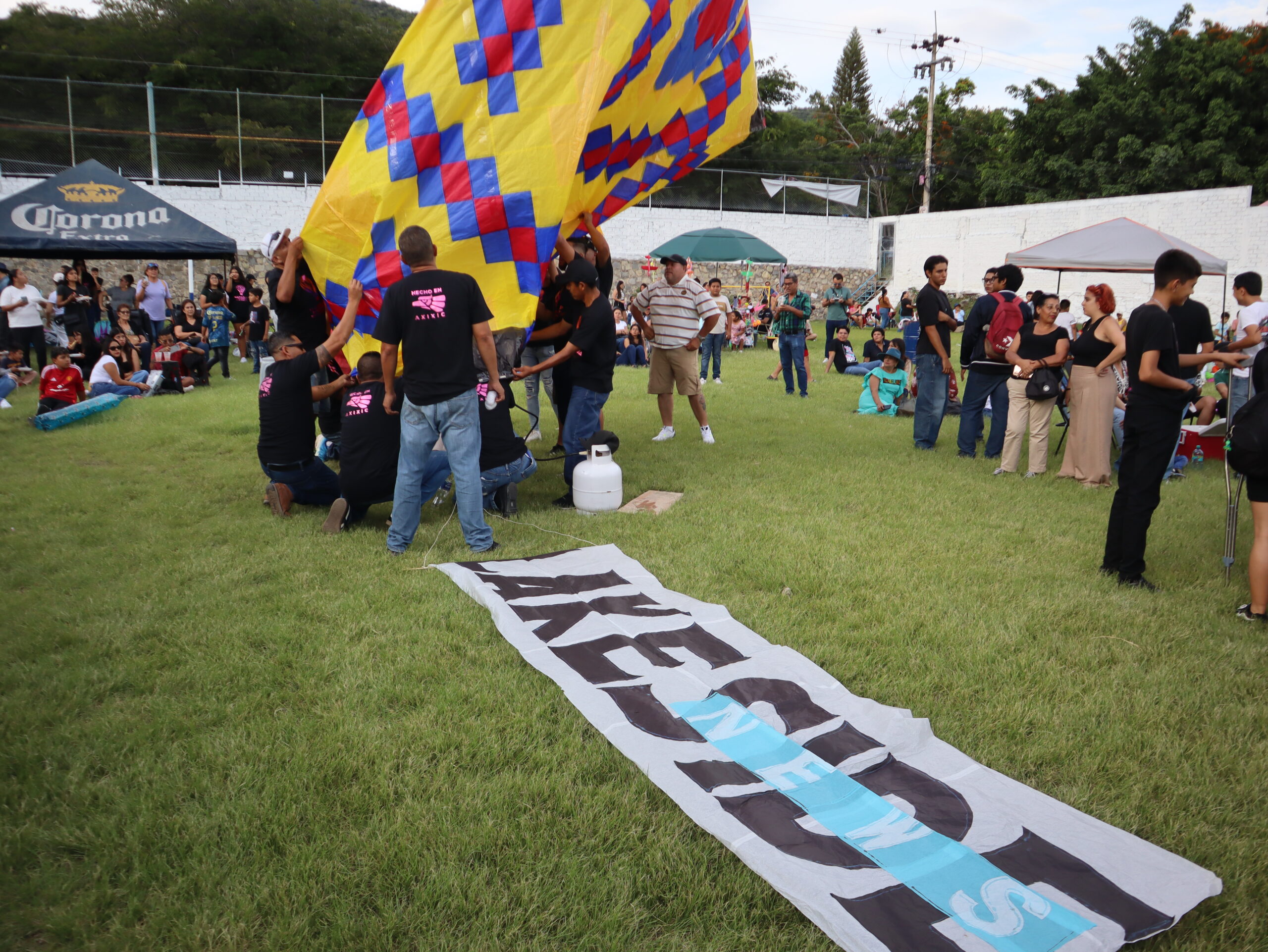 Ajijic 2025 Balloon Regatta sees record crowd and perfect weather