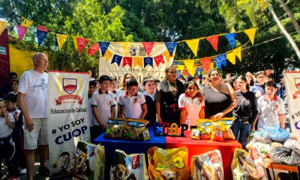 Octavio Paz College delivers dog food to Lucky Dog
