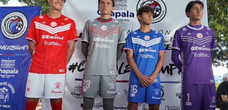 Club Charales celebrates 25 years by unveiling retro uniform