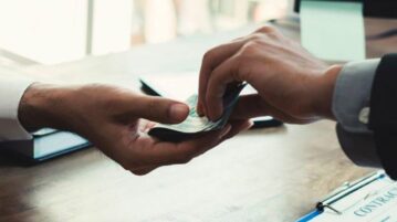 Corruption costs over 500 billion pesos annually