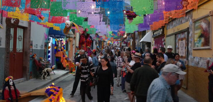 Axixic Vive offers weekend full of music, theater, and food