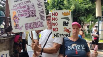 “No Kings, No Tyrants” echoes in the Ajijic Plaza Saturday