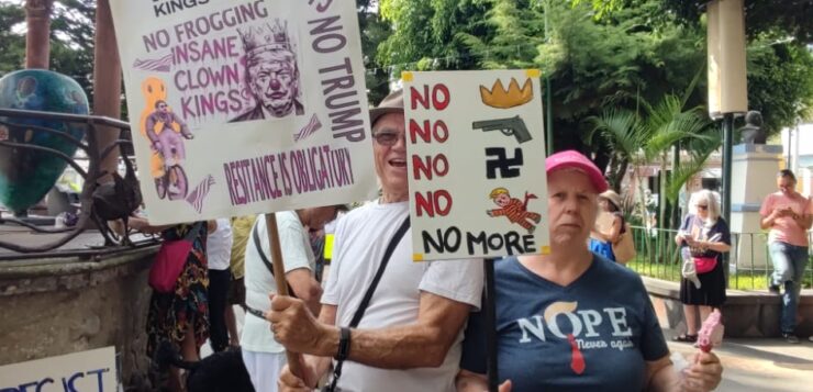 “No Kings, No Tyrants” echoes in the Ajijic Plaza Saturday