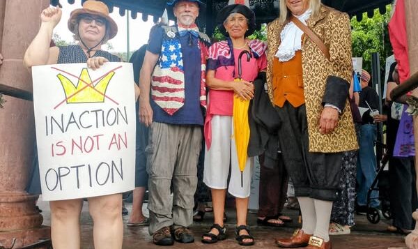 Democrats Abroad “No Kings” rally in Ajijic Saturday
