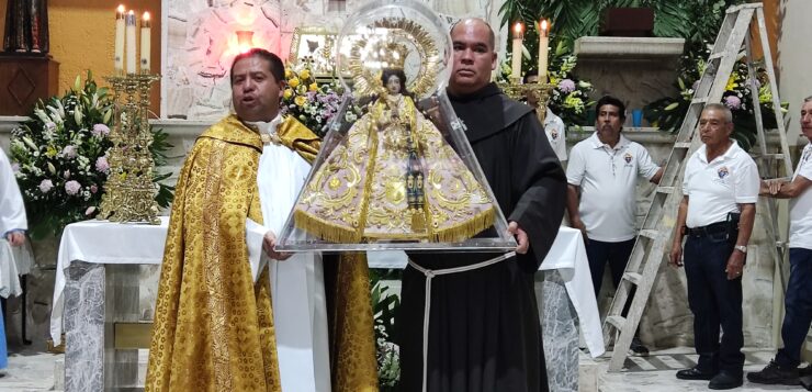 Virgin of Zapopan tours Chapala, met with joyful crowds