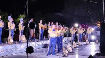 Chapala 8-day mariachi festival draws over 15,000