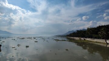 Lake Chapala water level begins to drop