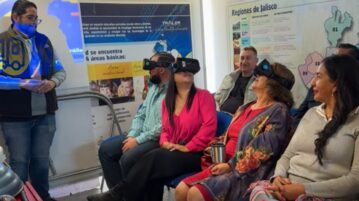 Mobile Science and Technology Trailer visiting Jocotepec