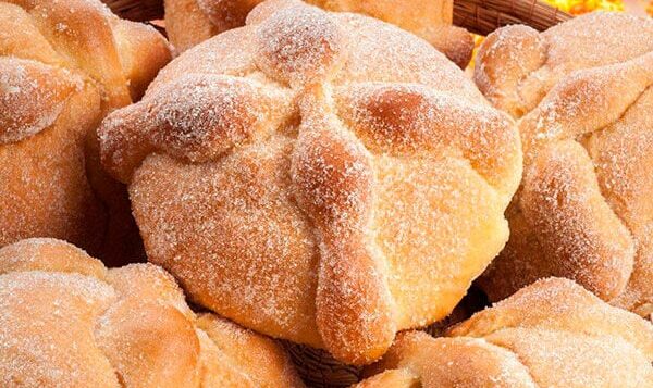 Day of the Dead's sweetest tradition unites families