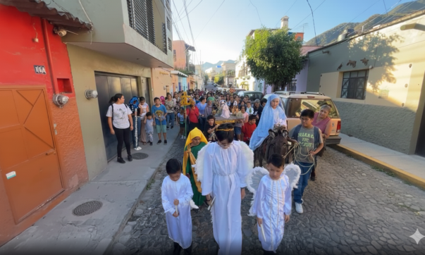 Lopez family preserves Ajijic Christmas posaditas