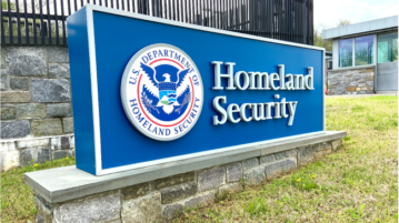 Going to the US? Prepare to share social media data