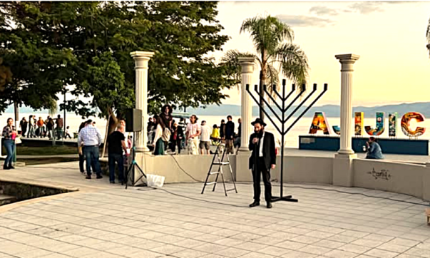 Lakeside Hanukkah celebrations clouded by Bondi Beach killings