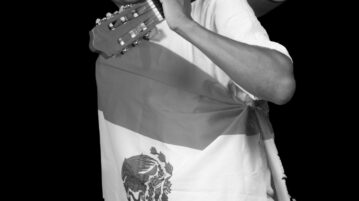 Multidisciplinary book presentation Musicians on Foot in Ajijic