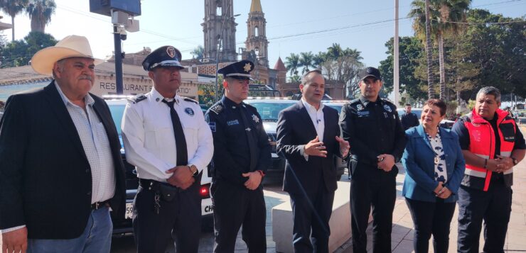 Chapala’s Municipal Police receive new patrol cars and uniforms