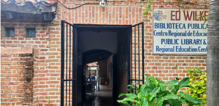 Conflict at Lake Chapala Society over the dismissal of the Wilkes Learning Center director