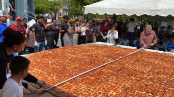 Jocotepec makes largest pizza in the Lakeside
