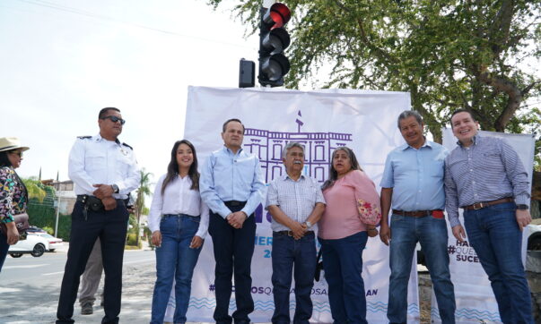 New traffic lights installed on Carretera in west Ajijic