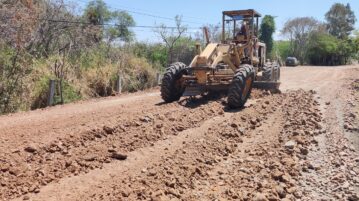 Pothole repair work begins in Hacienda de la Labor