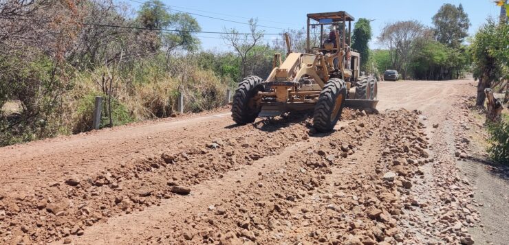 Pothole repair work begins in Hacienda de la Labor