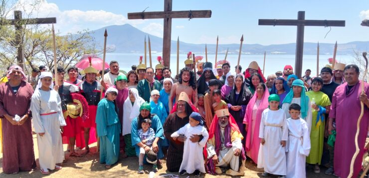 San Juan Cosalá Passion Play draws enthusiastic crowds
