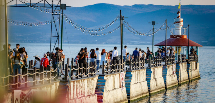Chapala sees record crowds for Holy Week