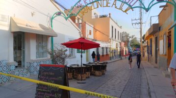 Ajijic Launches Temporary Pedestrian Walkway on Colón and Morelos