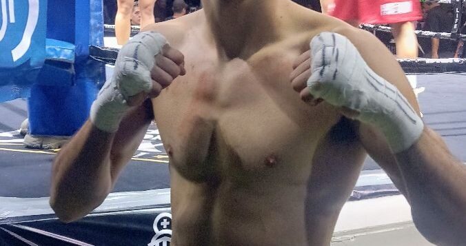 "El Charro" Pérez earns second professional victory at Jocotepec boxing event